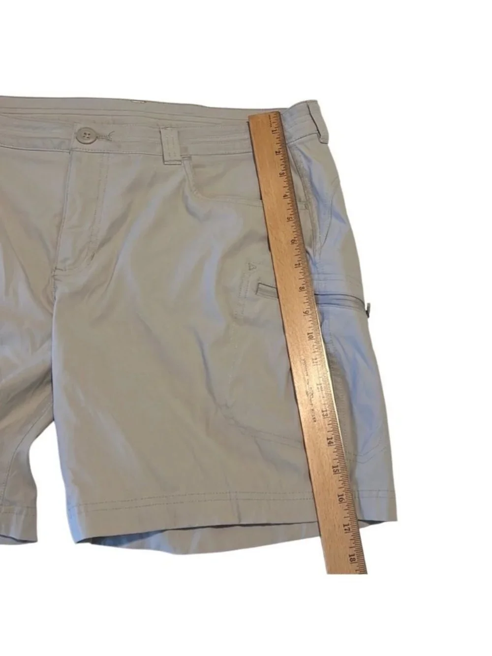 Eddie Bauer Tan Pockets Cargo Shorts Women's Size 16 - Picture 11 of 12